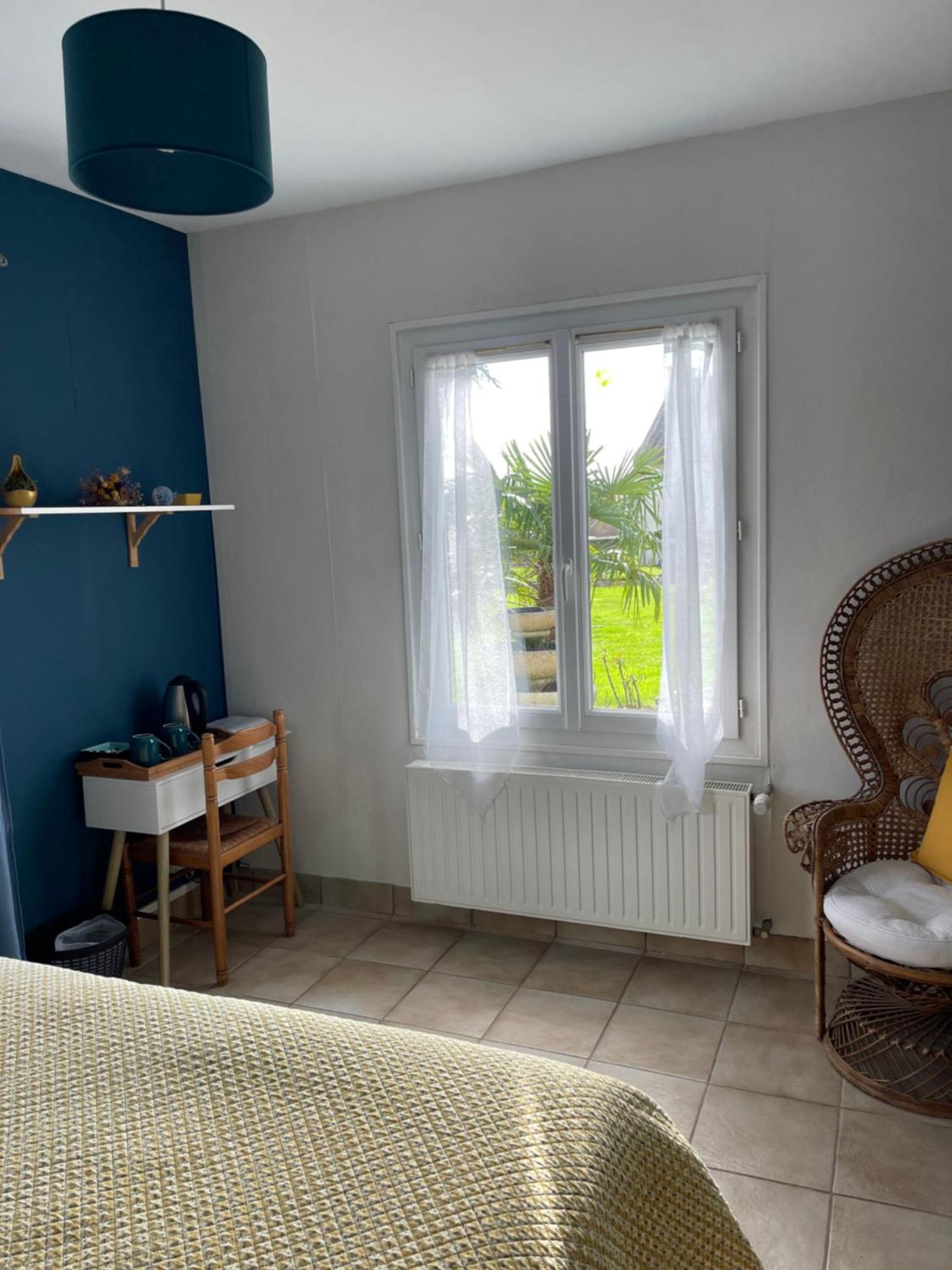 Maison Aux Volets Bleus Quévert 外观 照片